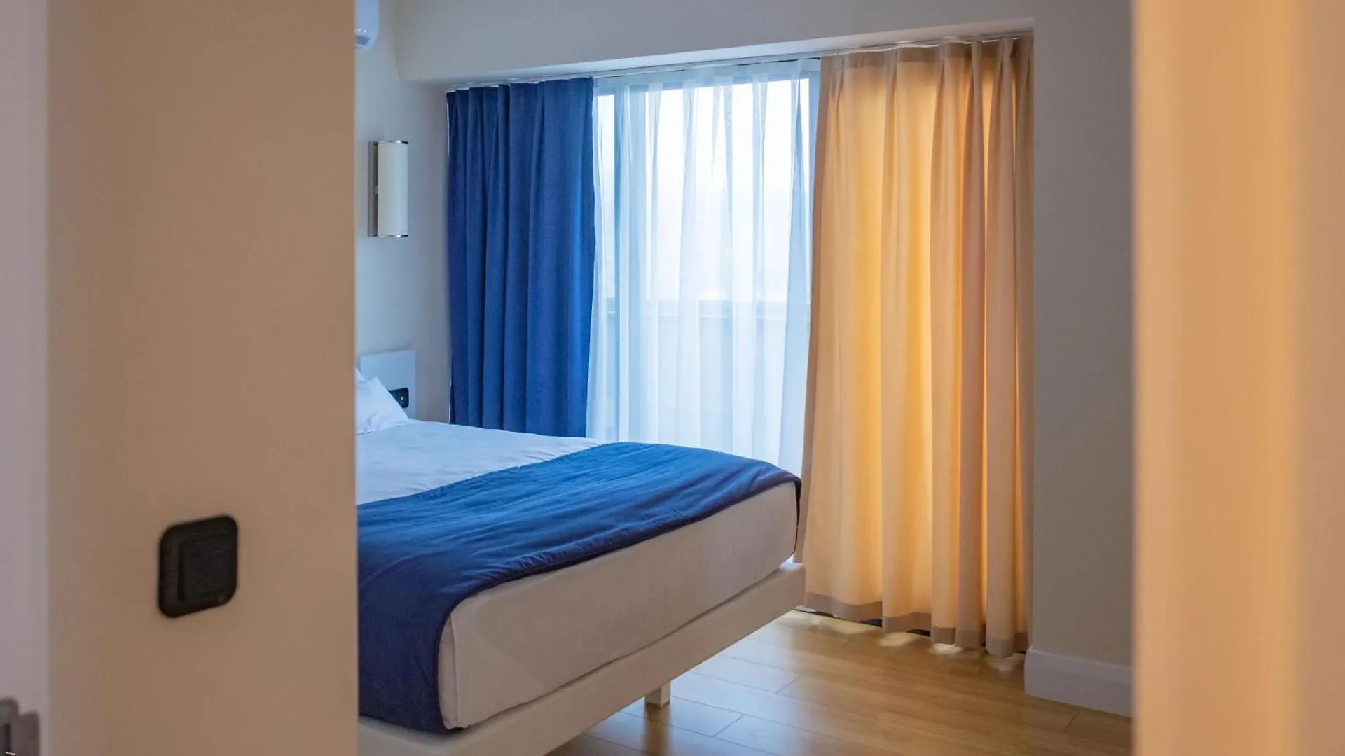 Orbi City Panorama Sea View Hotel Batumi
