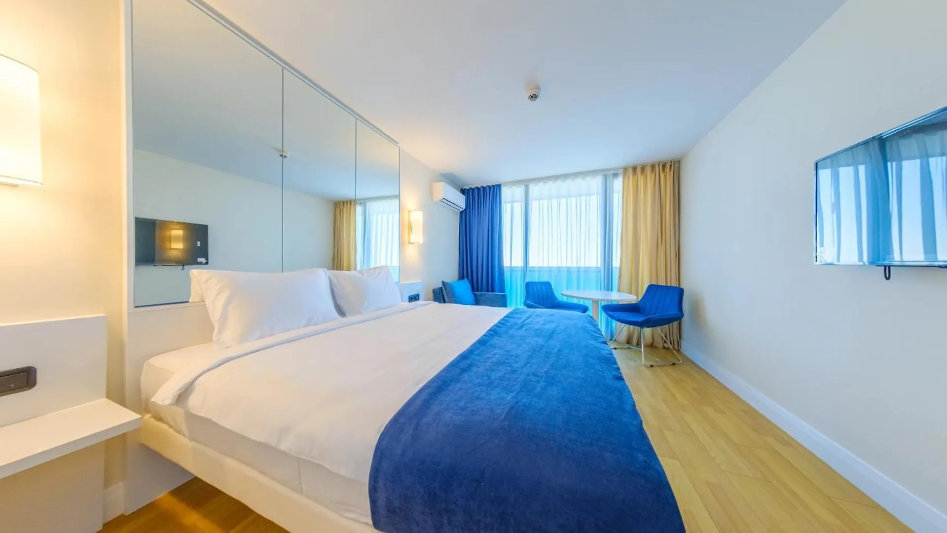 Orbi City Panorama Sea View Hotel Batumi