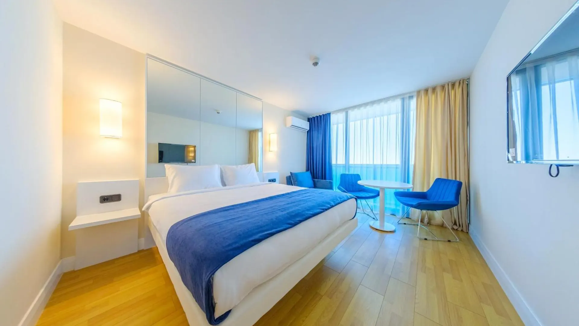 Orbi City Panorama Sea View Hotel Batumi